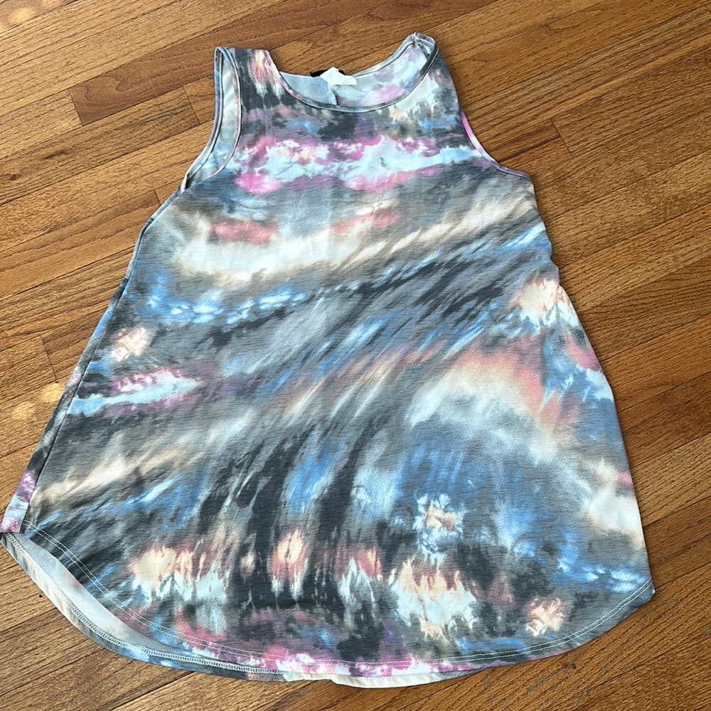 Flowy boutique tank